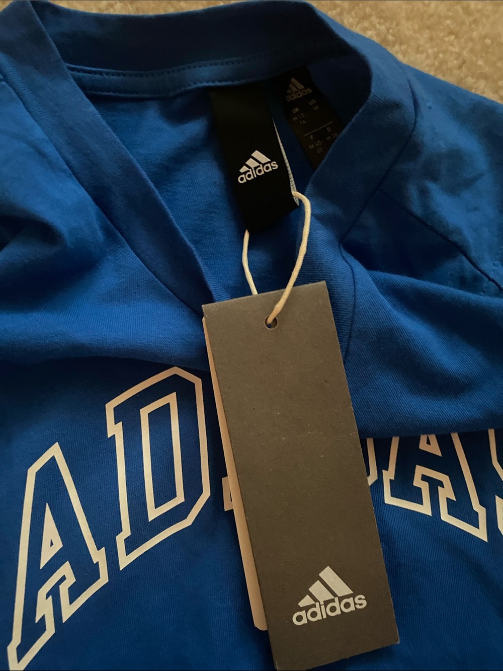 Adidas size medium knotted front top NWT - Picture 7 of 8